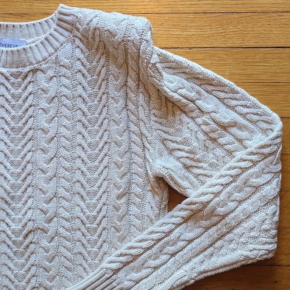Evereve Alexis Strong Shoulder Cable Pullover Sweater, Cream, EUC, Women's XS - Picture 7 of 14